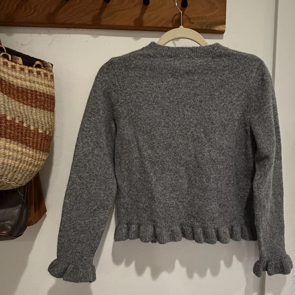 Zara Gray Crewneck Button-Front Scallop Hem Cardigan - Picture 4 of 6